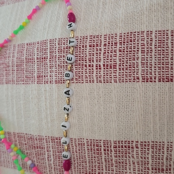 "Elizabeth" Beaded Vintage Name Necklace - EUC - Picture 2 of 6
